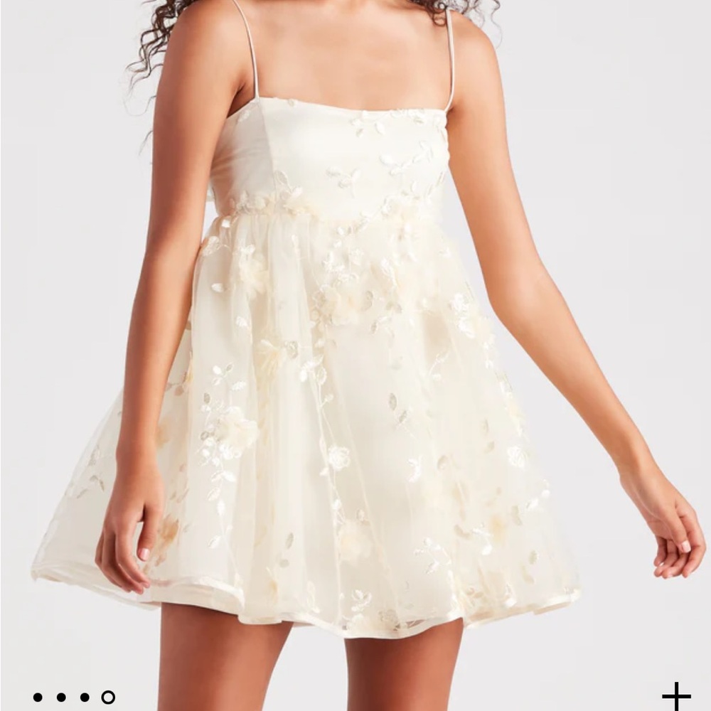 *NWT* Windsor Eden flower babydoll dress in ivory